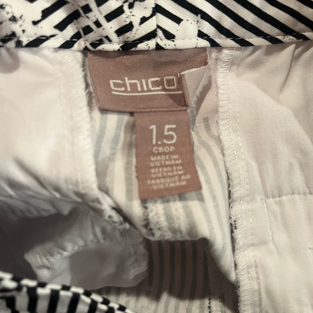 Chico’s black and white stripe crop pants size 1.5 or medium pull on style - Picture 3 of 12